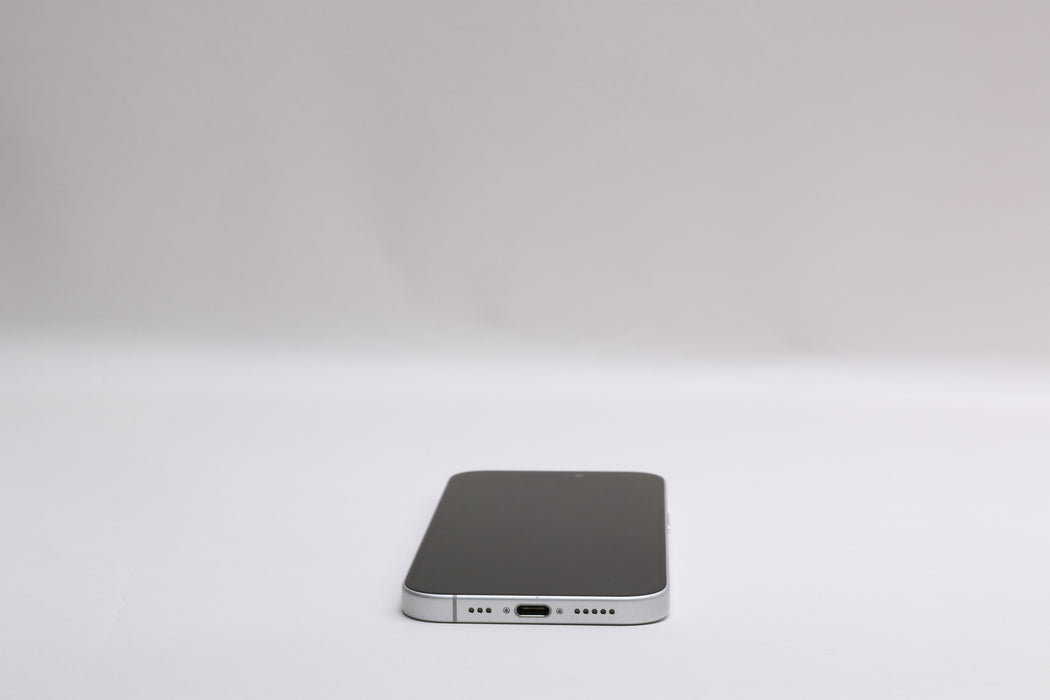 Apple iPhone 16, 128GB, Unlocked, White, MYAQ3LL/A — photo 9 of 13