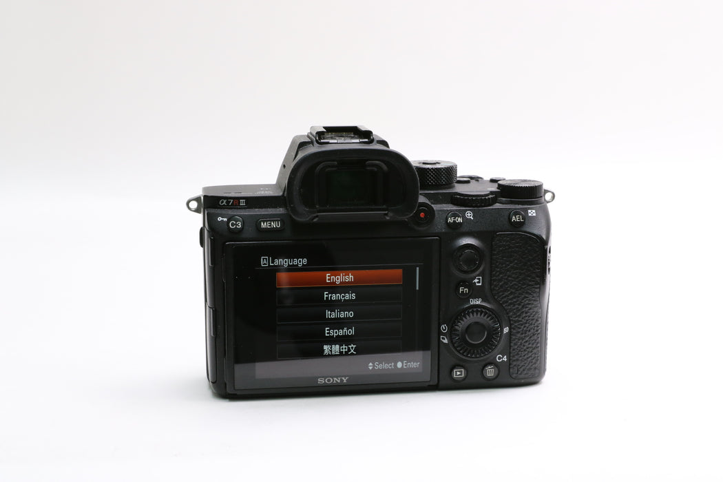 Sony Alpha a7R III Mirrorless Camera