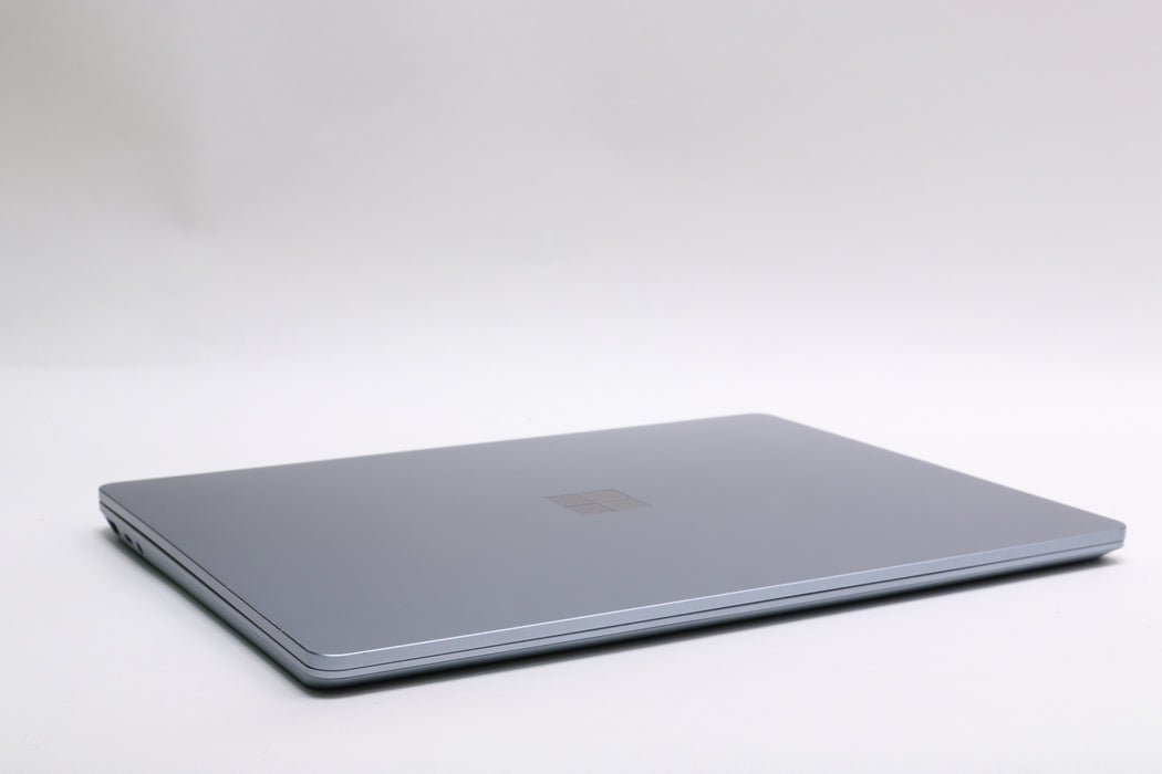 12.4" Microsoft Surface Laptop Go, i5-1035G1, 8GB, 256GB SSD, Touchscreen — photo 11 of 13