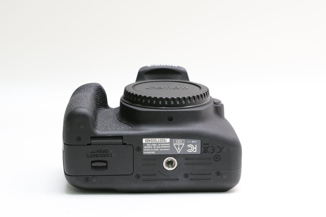 Canon EOS Rebel T7, Canon Zoom lens EF-S F/3.5-5.6 IS II