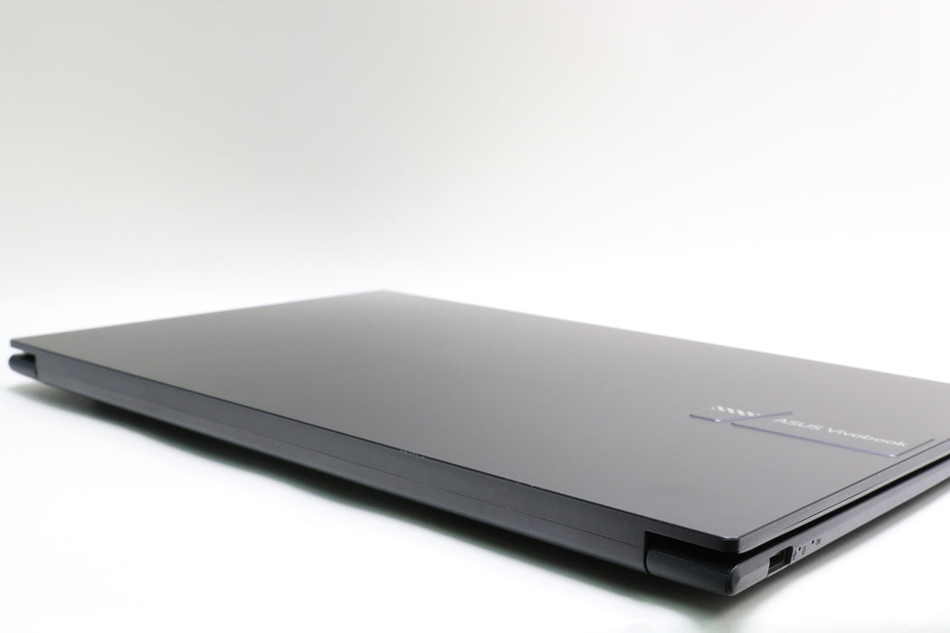 17" Asus Vivobook 17 X1704za, 12th Gen i5-1235U, 8GB, 512GB SSD