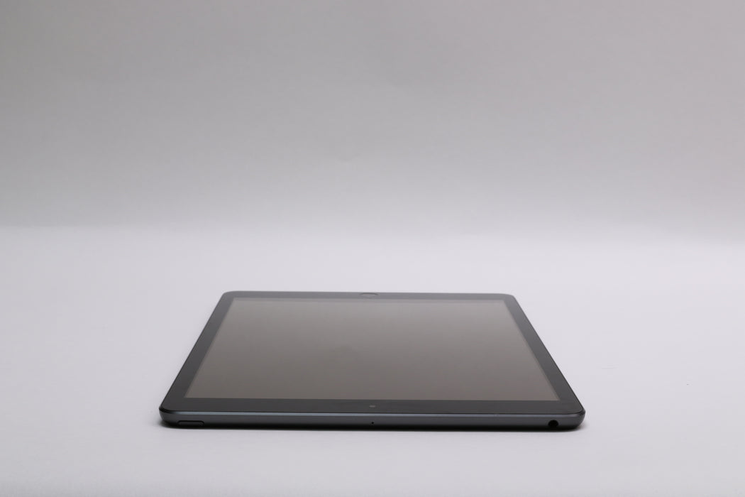 10.9" Apple iPad 10.2" 8th Gen, 128GB, Wi-Fi Only, Space Gray, PYLD2LL/A