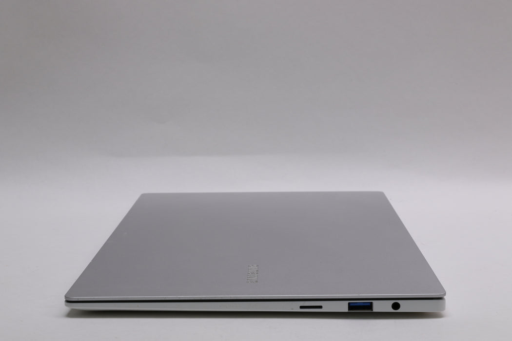13.3" Samsung Galaxy Book2 Pro, i7-1260P, 8GB, 512GB SSD, 100% Battery — photo 6 of 13