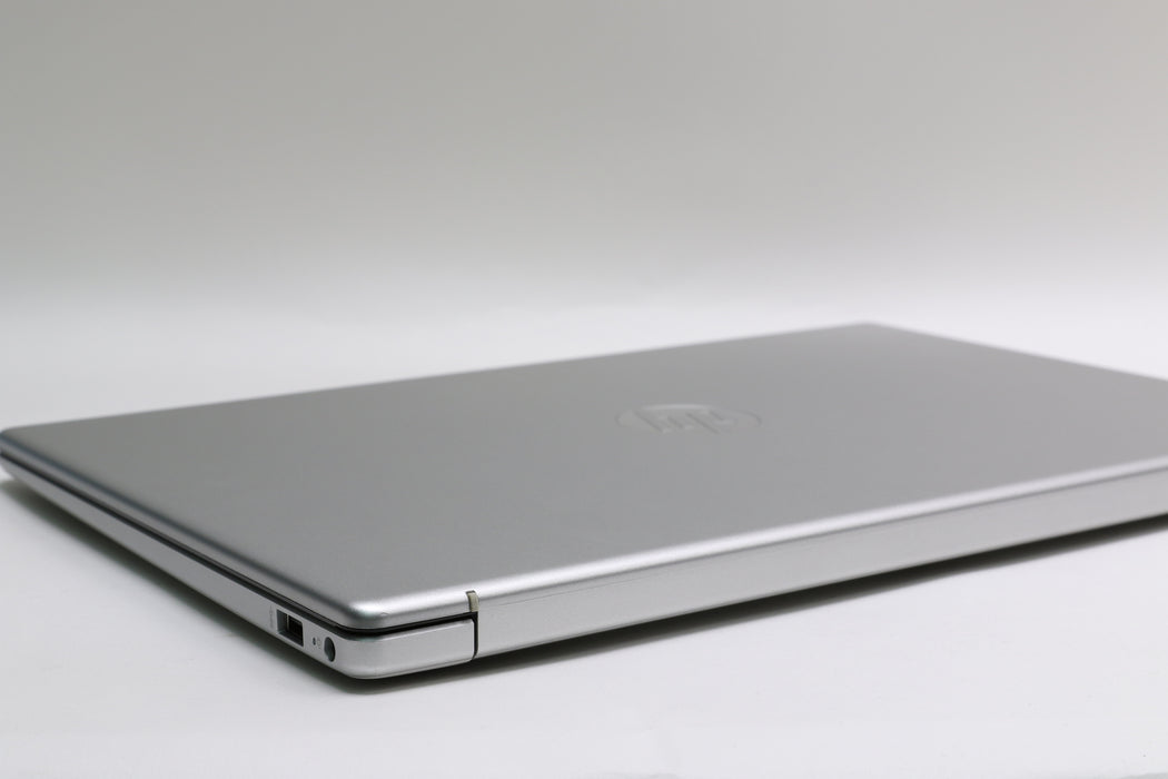 15" HP Laptop 15-fd0107dx, 12th Gen i7-1255U, 16GB, 477GB SSD, Touchscreen