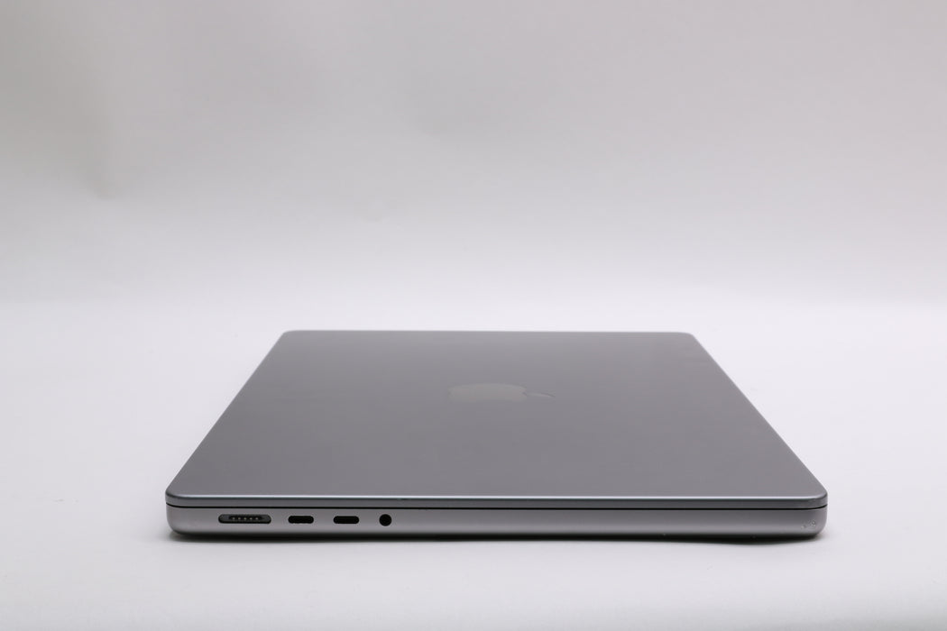 14" 2021, MacBook Pro, BTO, Apple M1 Max, 64GB, 4TB SSD, 32C — photo 10 of 13