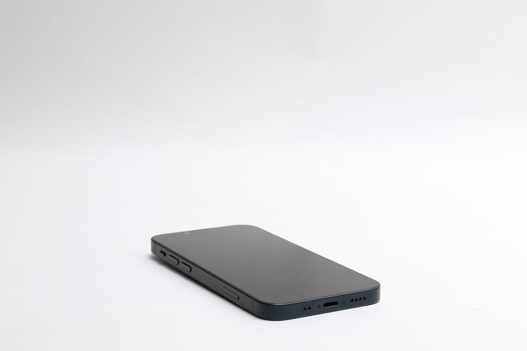 Apple iPhone 13 mini, 128GB, Unlocked, Midnight, MLA13LL/A — photo 8 of 13
