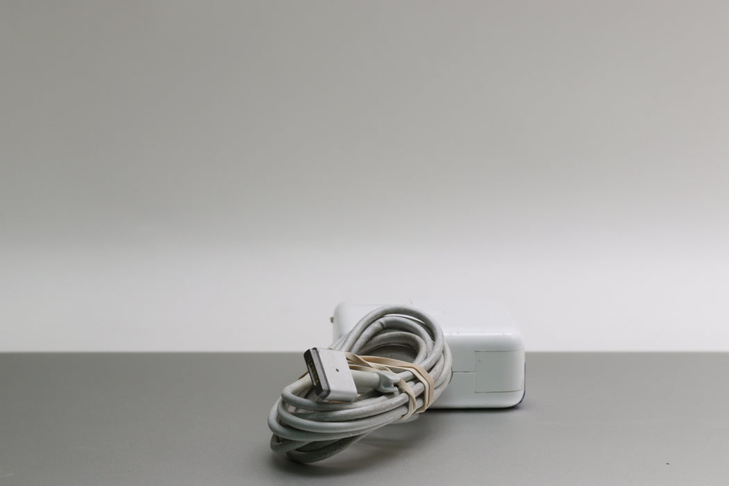 13" 2017, MacBook Air, MQD32LL/A, i5-5350U, 8GB, 128GB SSD