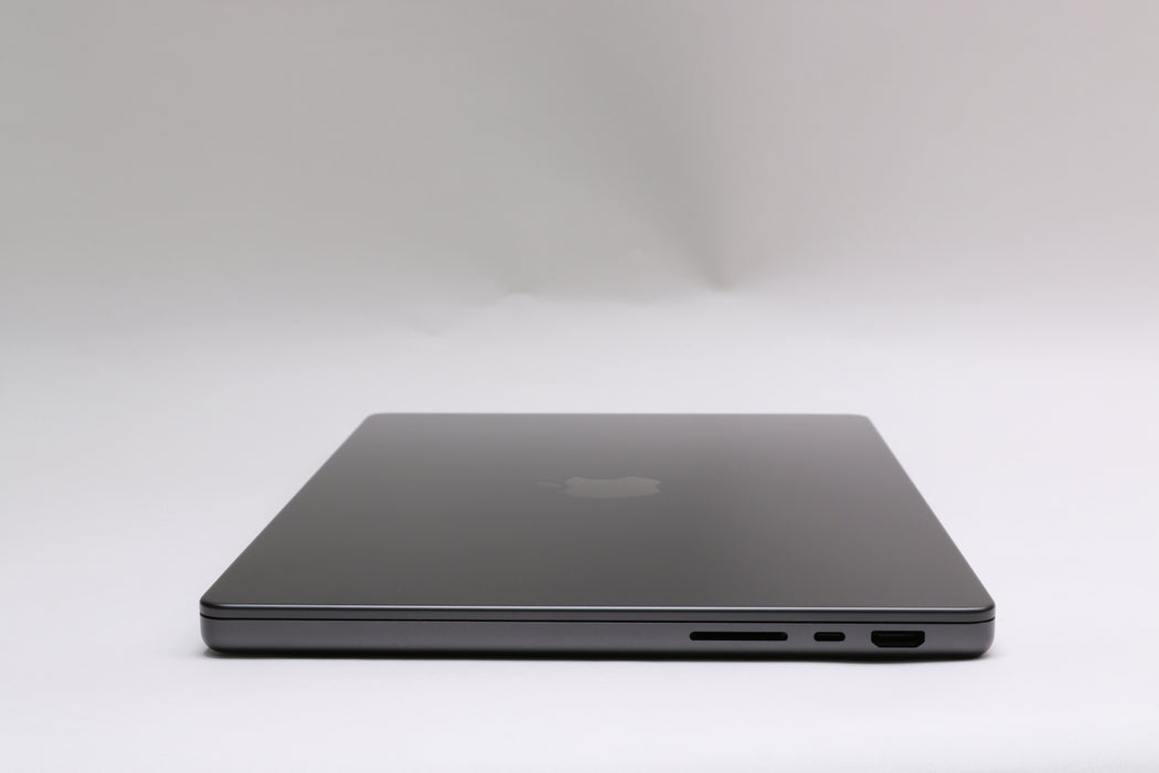 14" 2024, MacBook Pro, BTO, Apple M4 Max, 64GB, 1TB SSD, 40C, 100% Battery — photo 6 of 13