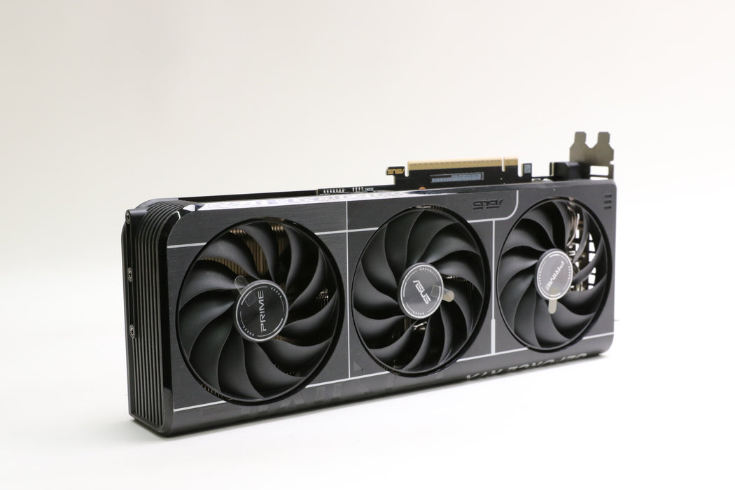 Asus GeForce RTX 5070 Graphics Card - Excellent!