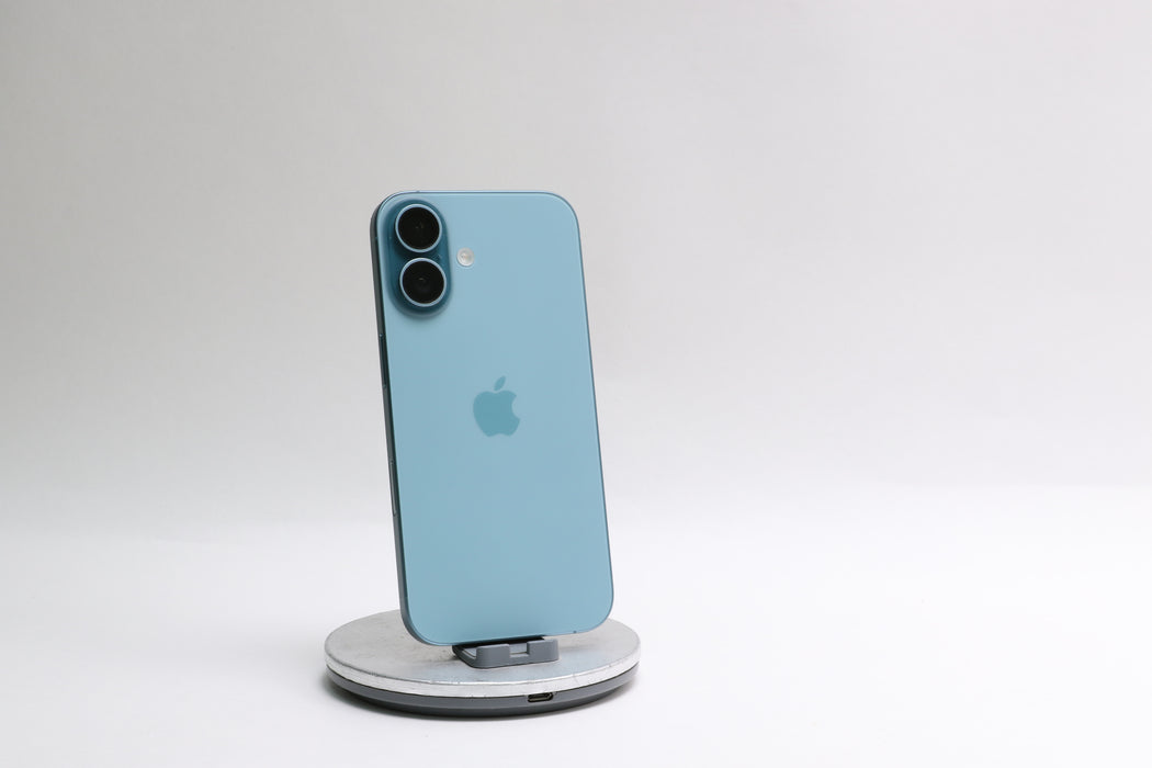 Apple iPhone 16, 256GB, Unlocked, Teal, MYD23LL/A — photo 4 of 13