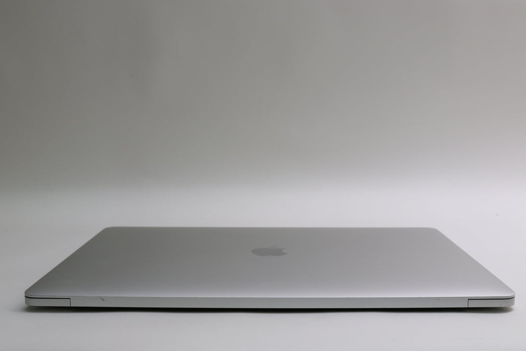 15" 2017, MacBook Pro, MPTU2LL/A, i7-7700HQ, 16GB, 256GB, Radeon Pro 555