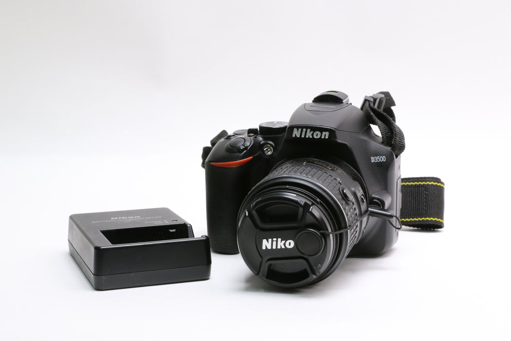 Nikon D3500 Camera w/ Nikon AF-S DX 18-55mm f/3.5-5.6G VR II, 7,273 Shutter! — photo 8 of 8