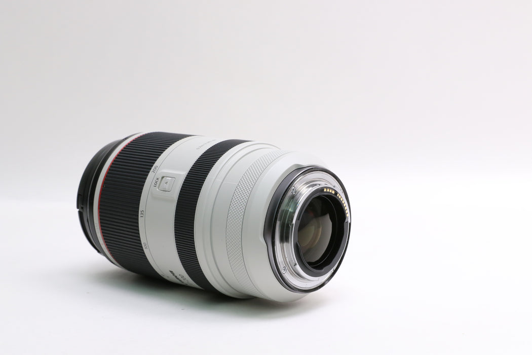 Canon RF 70-200mm f/2.8L IS USM Lens w/ Canon Case and Lens Hood!