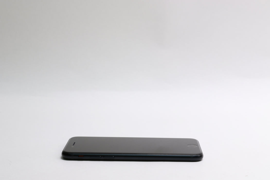 Apple iPhone SE 3rd Gen, 64GB, US Sprint/T-Mobile Locked Policy, Midnight, MMX53LL/A — photo 8 of 14