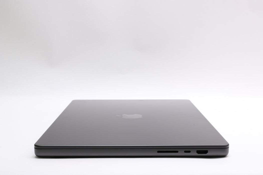 16" 2024, MacBook Pro, MX303LL/A, Apple M4 Max, 36GB, 1TB, 32C, AC+, 100% Batt! — photo 6 of 13