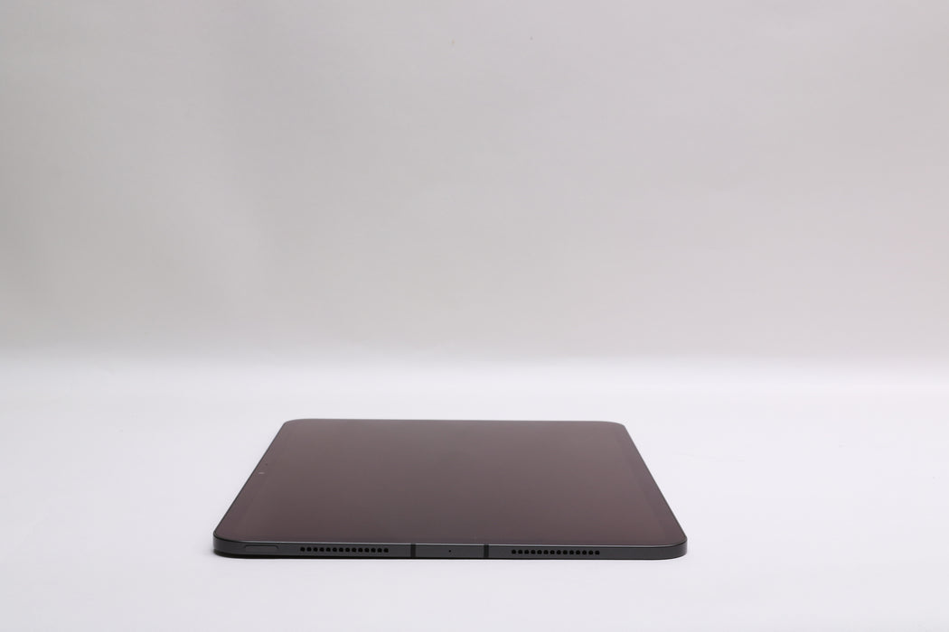 11" iPad Pro M5, 256GB, Unlocked, Space Black, ME2N4LL/A w/ Magic KB — photo 5 of 12