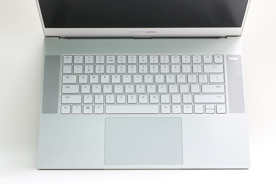 15" Razer Lambda TensorBook (Late 2021), i7-11800H, 64GB, 2TB SSD, RTX 3080