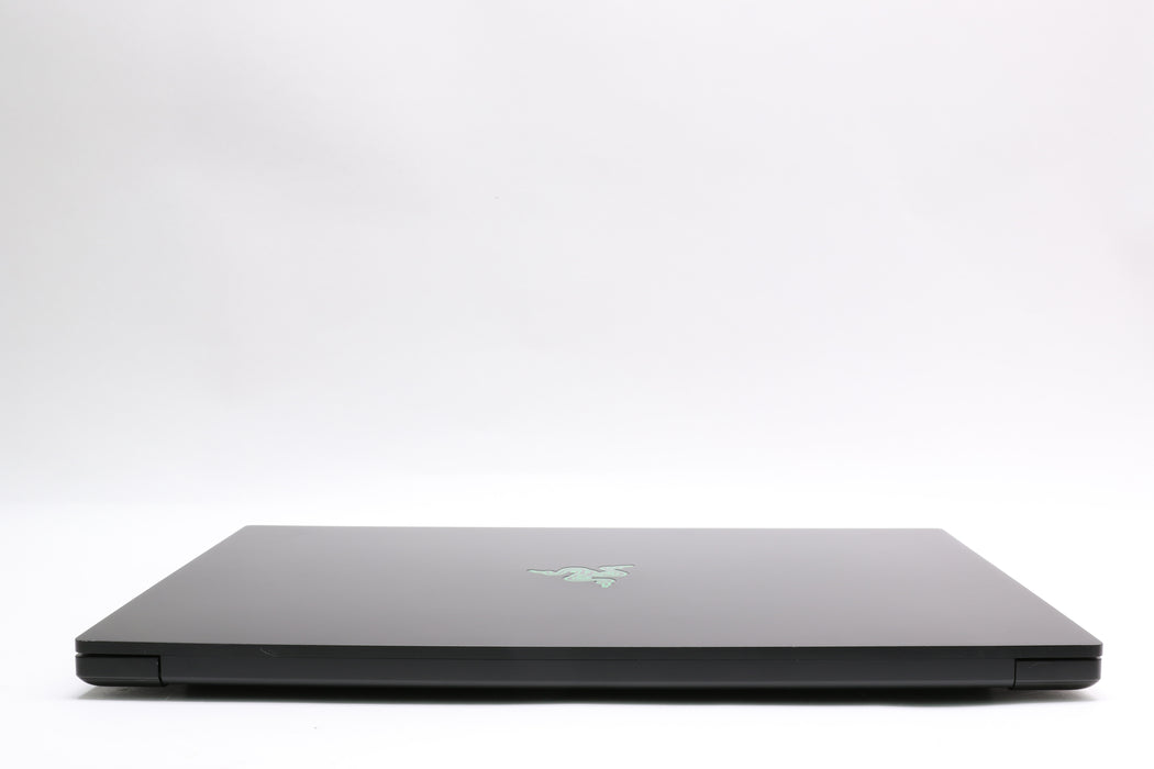 17.3" Razer Blade 17 (2022) - RZ09-0423, i7-12800H, 64GB, 1TB SSD, RTX 3070 Ti — photo 8 of 13