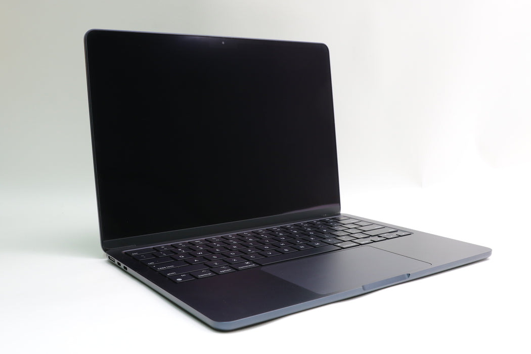 AppleCare+ 2027! 13" 2022 Apple Macbook Air, MLY33LL/A, M2, 8GB, 256GB SSD, 8C