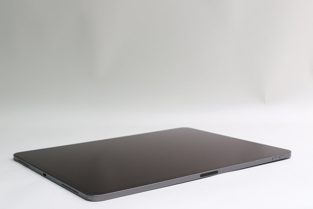 iPad Pro 4th Gen, 128GB, Wi-Fi, Space Gray, MY2H2LL/A 12.9”