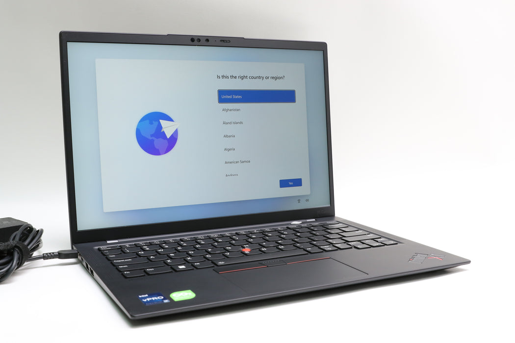 14" UHD+! Lenovo ThinkPad X1 Carbon Gen 10, i7-1270P, 32GB, 512GB SSD