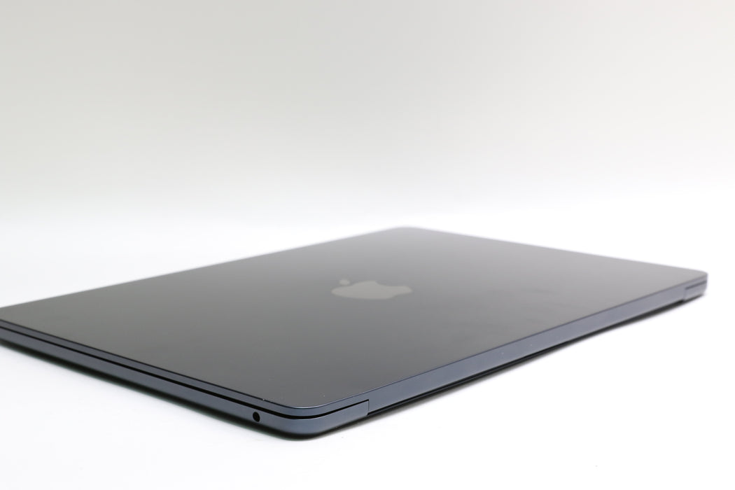 100% Battery! 13" 2022, Macbook Air, MC7X4LL/A, Apple M2, 16GB, 256GB SSD, 8C
