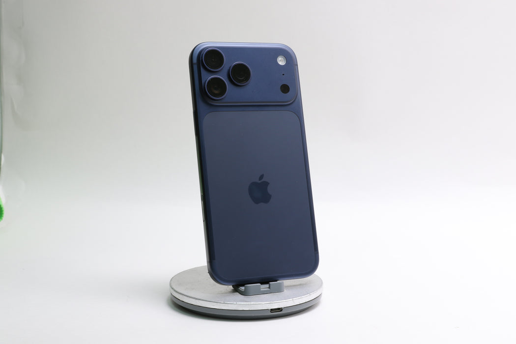 Apple iPhone 17 Pro Max, 2TB, Unlocked, Deep Blue, NFXU4LL/A — photo 4 of 13