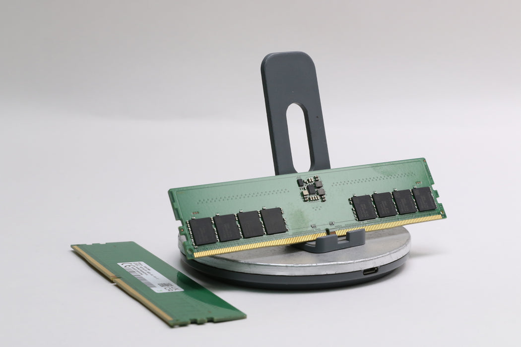 SK Hynix 32GB (2x16GB) 5600MHz UDIMM DDR5 Memory