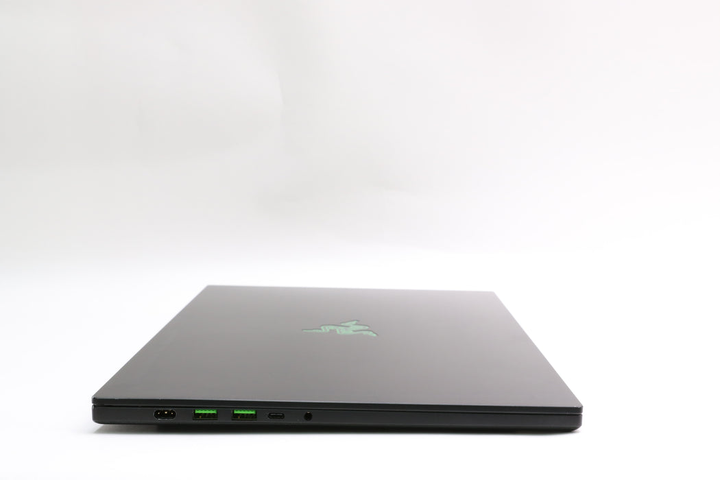 16" Razer Blade 16 RZ09-0528, Ryzen AI 9 365, 64GB, 2TB SSD, RTX 5080