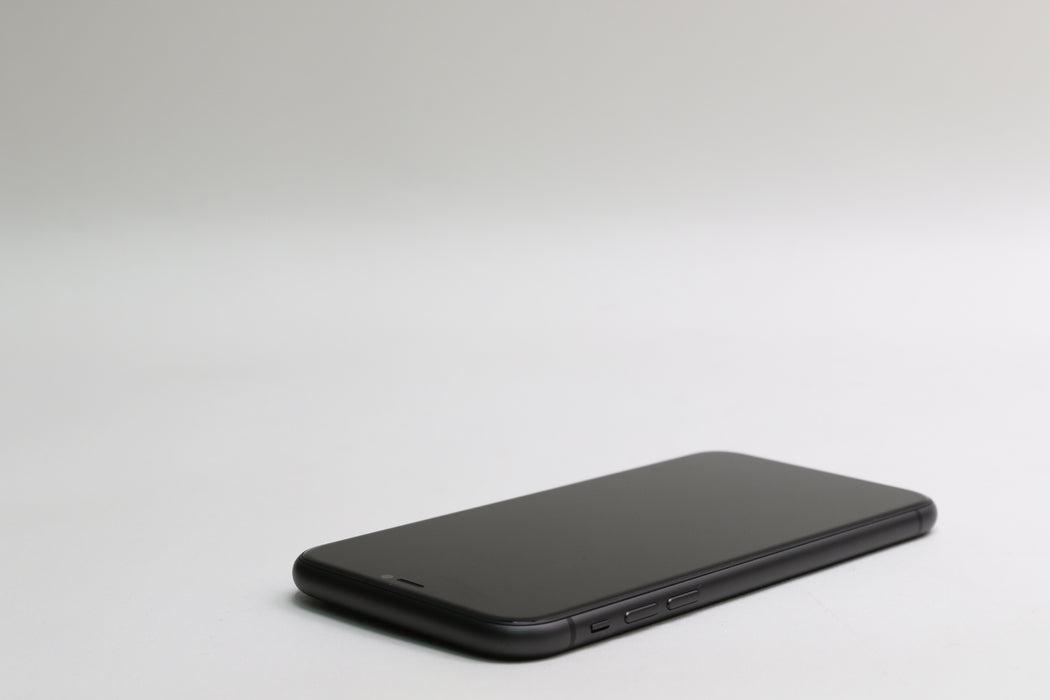 iPhone 11, 64GB, Unlocked, Black, MH8D3LL/A, 100% Battery!