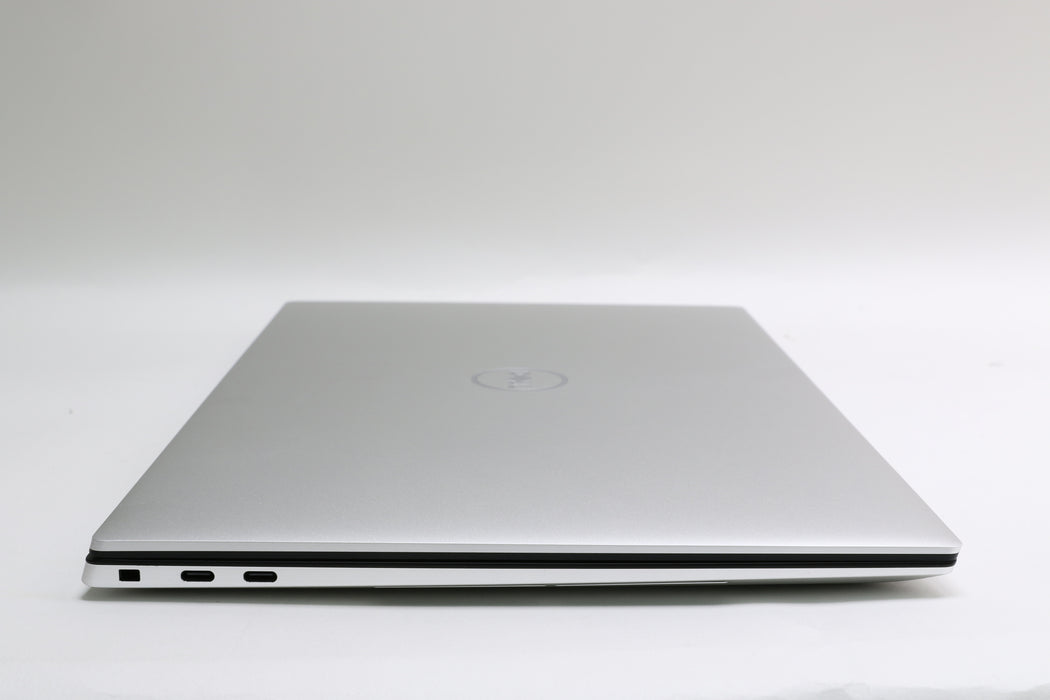 15" Dell XPS 15 9530, i9-13900H, 32GB, 954GB, RTX 4070, 3.5K OLED Touchscreen!