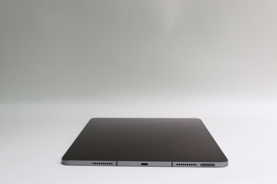 iPad Pro 6th Gen, 256GB, Unlocked, Space Gray, MP603LL/A 12.9”, Apple Pencil!