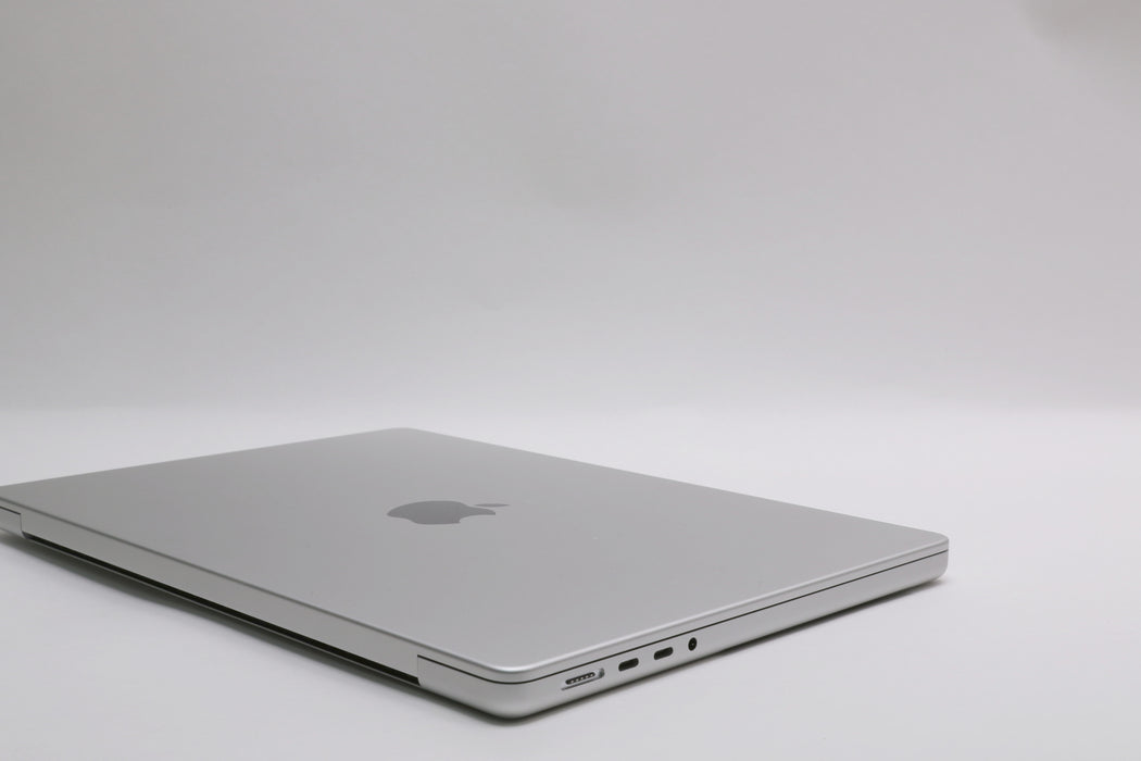 14" 2025, MacBook Pro, MDE44LL/A, Apple M5, 16GB, 512GB SSD, 10C