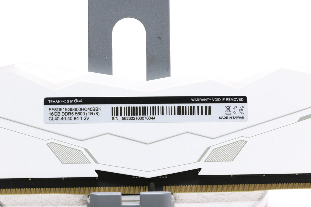 TEAMGROUP T-Force Delta RGB 32GB (2x16GB) DDR5 5600MHz DIMM