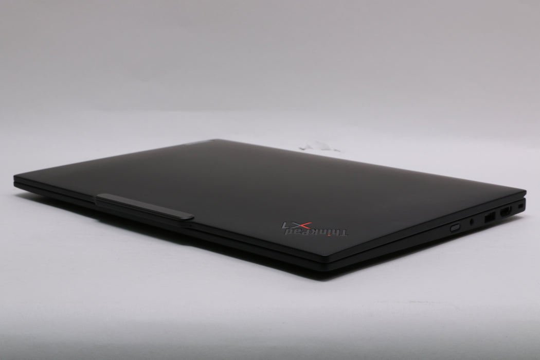 14" Lenovo ThinkPad X1 Carbon Gen 12, Ultra 7 165U, 32GB, 512GB SSD, Touchscreen — photo 9 of 13