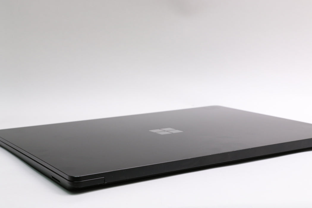 15" Microsoft Surface Laptop 4, i7-1185G7, 32GB, 1TB SSD, Touchscreen