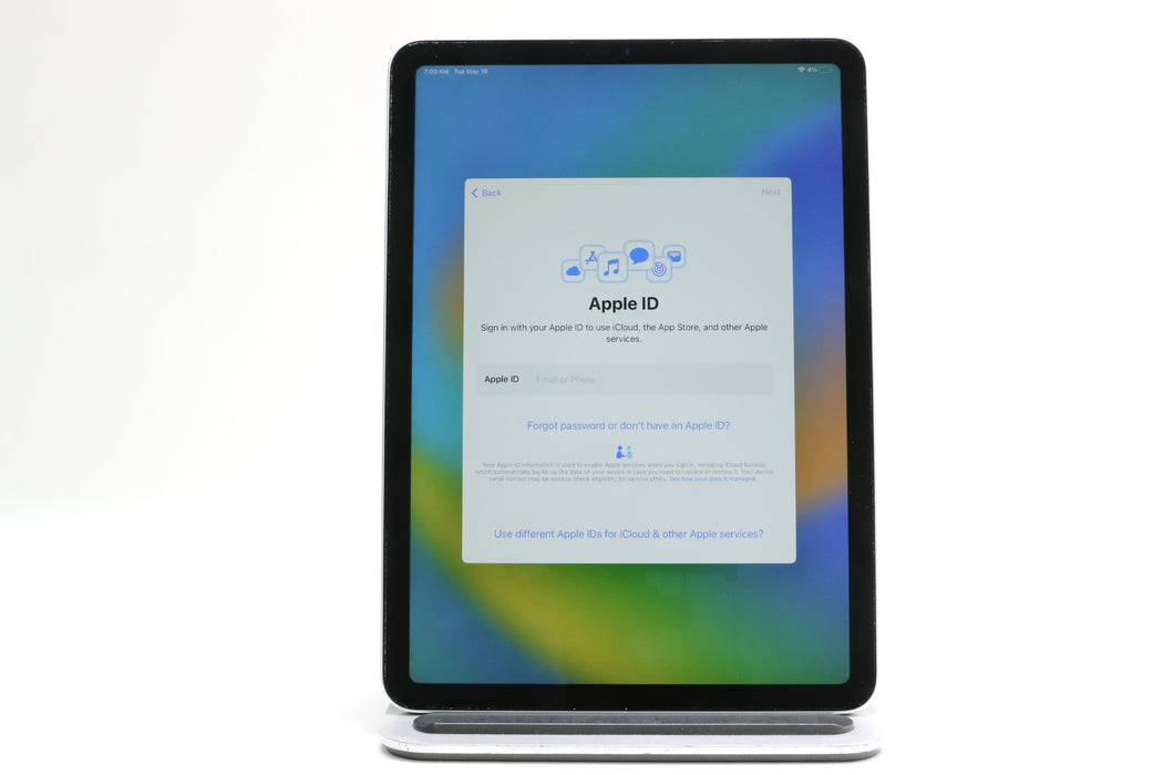 iPad Air 4th Gen, 64GB, Wi-Fi Only, Silver, MYFN2LL/A 10.9 in