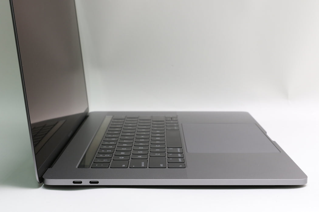 15" 2017, MacBook Pro, BTO, i7-7820HQ, 16GB, 1TB SSD