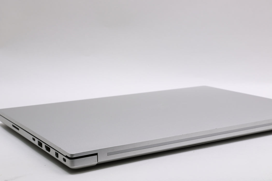 16" Razer Blade 15 Studio Edition - Late 2019, i7-9750H, 32GB, 1TB SSD — photo 7 of 13