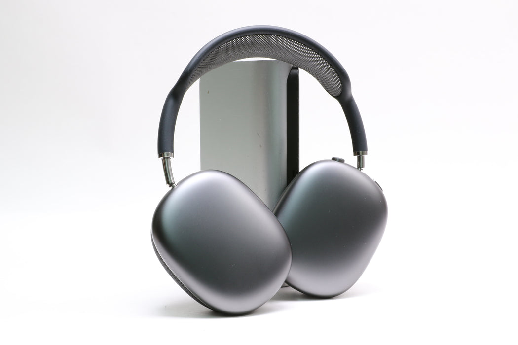 Apple AirPods Max (Lightning) Space Gray, MGYH3AM/A w/ Smart Case! — photo 2 of 6