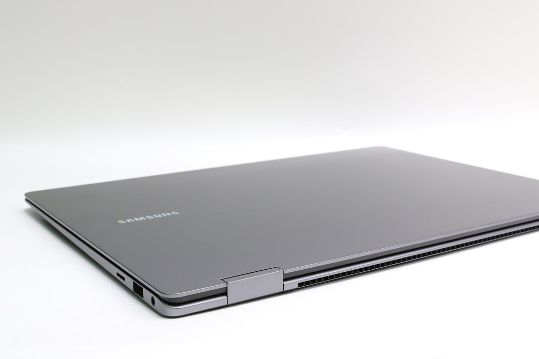 100% BATT 16" Samsung Galaxy Book5 Pro 360, Ultra 7 256V, 16GB, 1TB, OLED Touch!