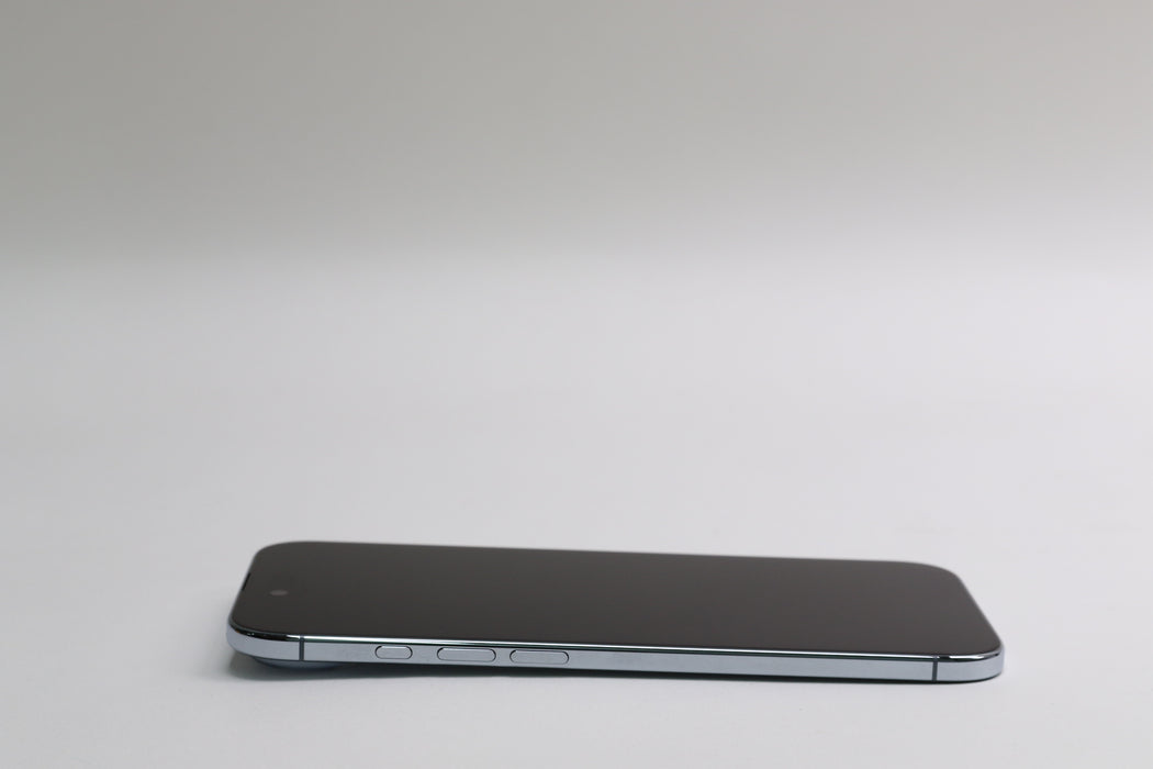 iPhone Air, 256GB, Unlocked, Sky Blue, MG1D4LL/A