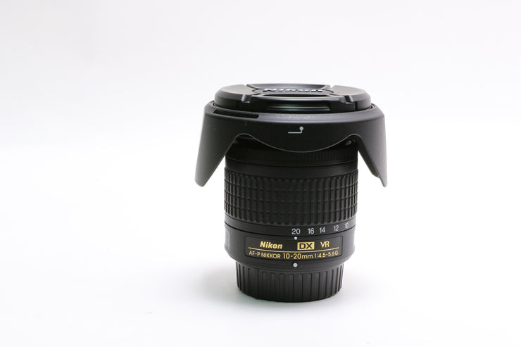 Nikon AF-P DX NIKKOR 10-20mm f/4.5-5.6G VR Lens w/ Lens Hood!