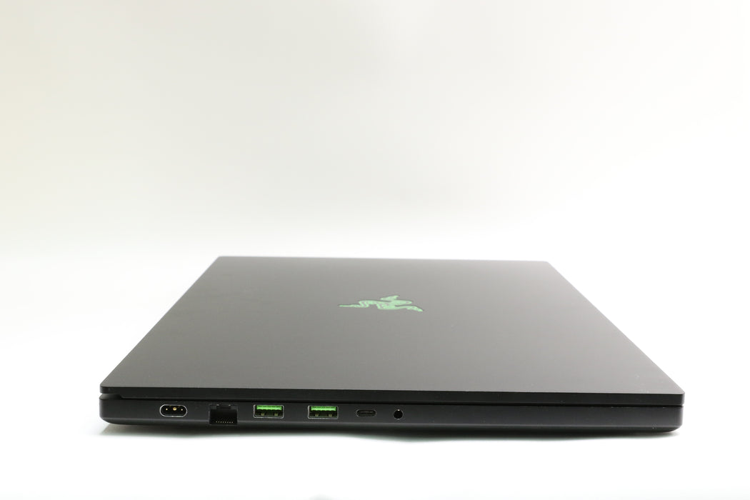 17.3" Razer Blade Pro 17, i7-9750H 2.60GHz, 16GB, 512GB SSD, RTX 2070, 2019