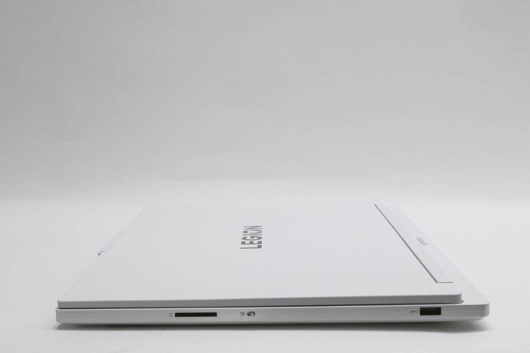 16" QHD+ Lenovo Legion 7 16IAX10, Ultra 9 275HX, 32GB, 1TB SSD, RTX 5070 — photo 6 of 13
