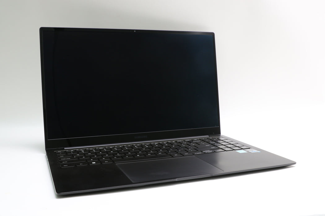 15.6" Samsung, 950xed, i7-1260P, 16GB, 512GB SSD