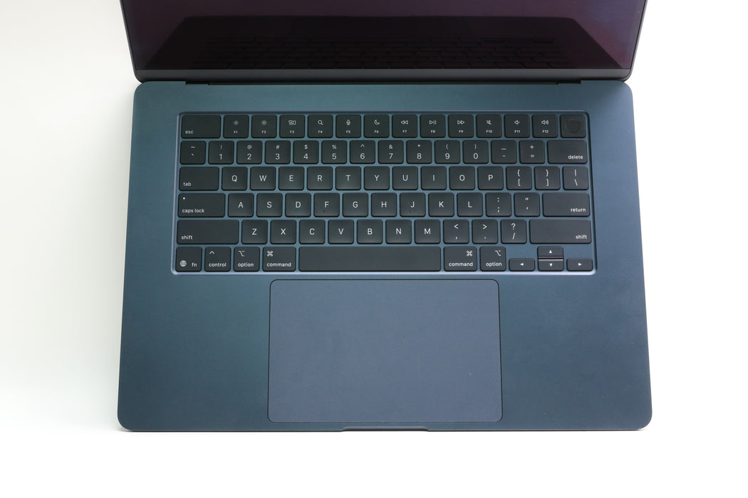 100%BATT 15" 2025, MacBook Air, MW1L3LL/A, 4.4 GHz Apple M4, 16GB, 256GB SSD, 10C