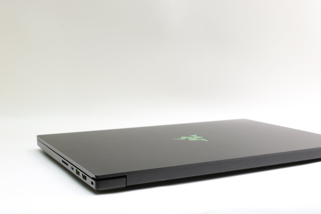 17.3" Razer Blade Pro 17, i7-9750H 2.60GHz, 16GB, 512GB SSD, RTX 2070, 2019