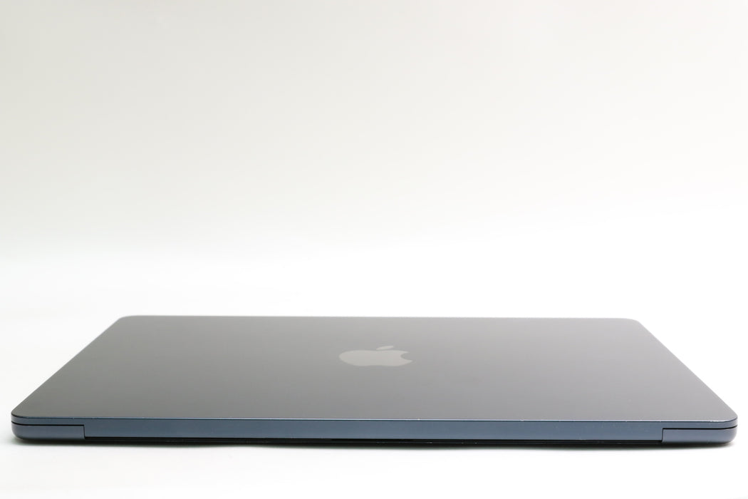 13.3" 2022, MacBook Air, MLY33LL/A, Apple M2, 8GB, 256GB SSD, 8C