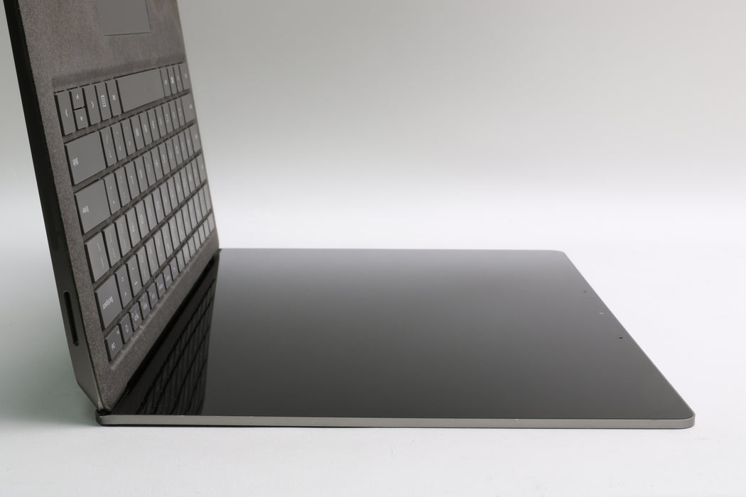 13.5" Microsoft Surface Laptop, i7-7660U, 16GB, 512GB SSD, Touchscreen
